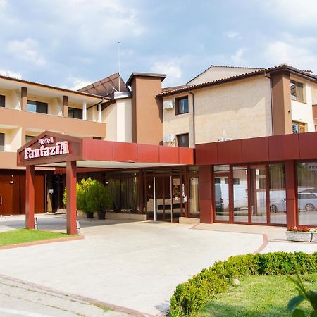 Hotel Fantazia Haskovo Exterior foto
