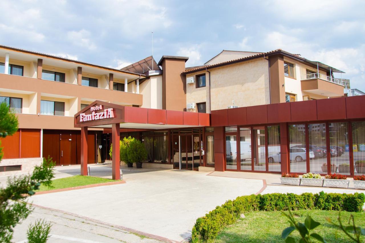 Hotel Fantazia Haskovo Exterior foto